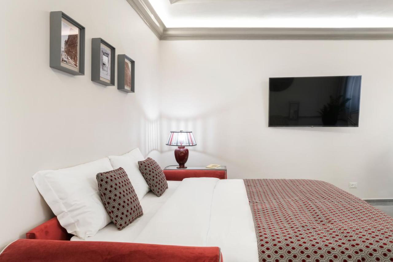 Bmga L Viapaola43 Palace Рим Экстерьер фото