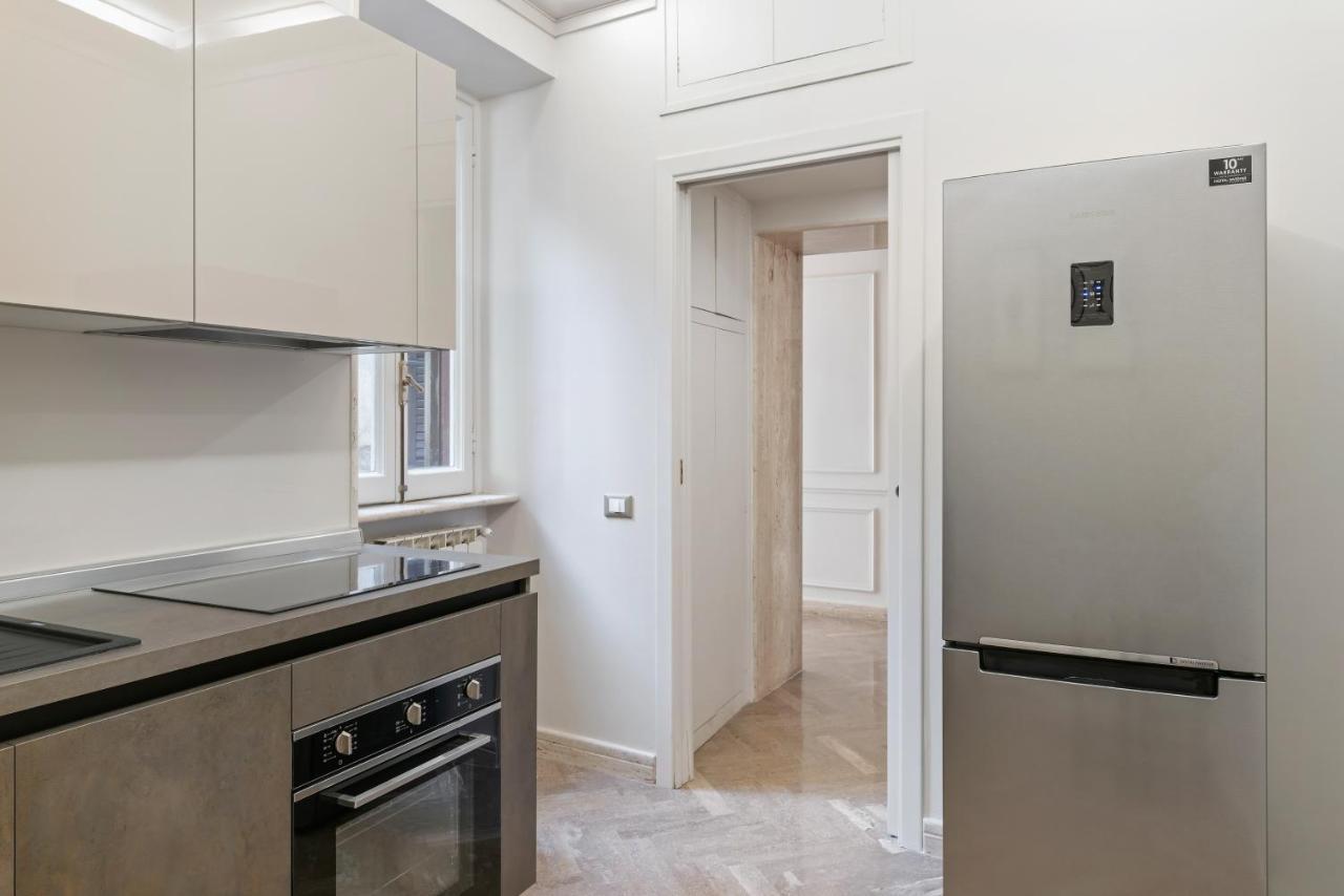 Bmga L Viapaola43 Palace Рим Экстерьер фото