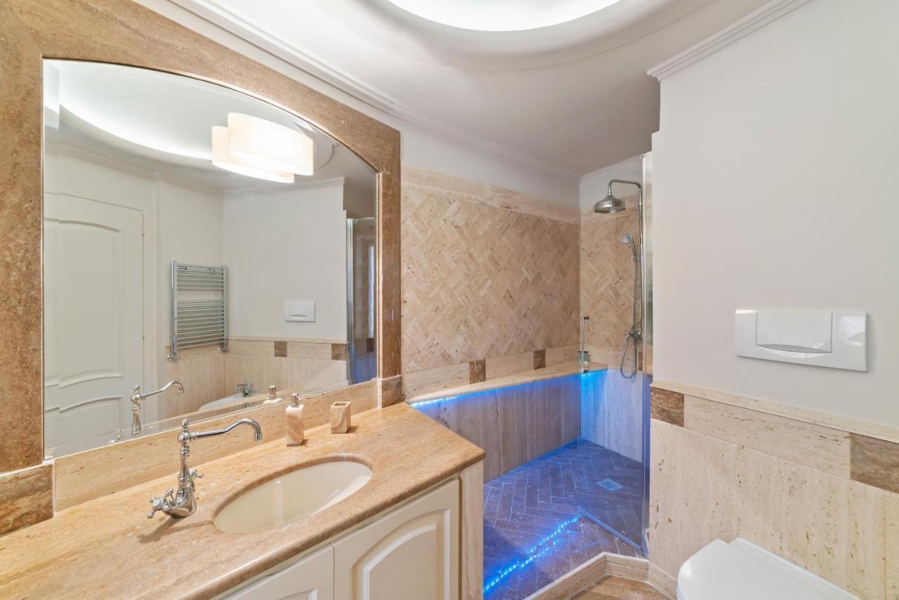 Bmga L Viapaola43 Palace Рим Экстерьер фото
